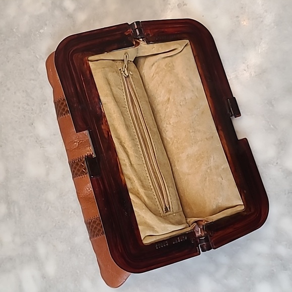 Vintage 70s Leather Clutch EUC - Picture 2 of 7